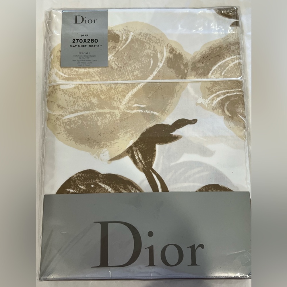CHRISTIAN DIOR**Flat Sheet***106x110”***Percale Rose $150**100% Cotton